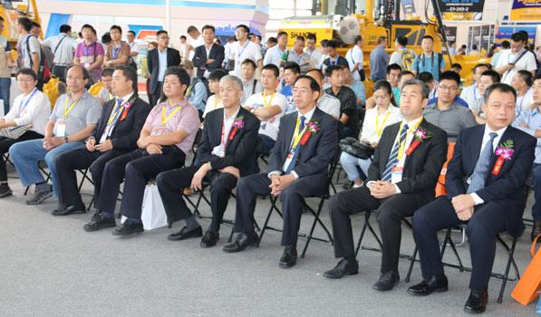 山推、混凝土、混凝土機(jī)械、混凝土機(jī)械應(yīng)用技術(shù)