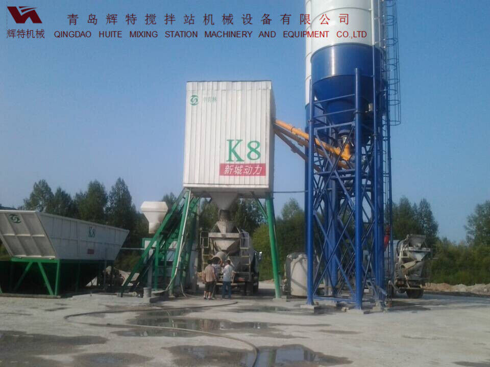 輝特混凝土攪拌站HZS50攪拌性能強(qiáng)，攪拌均勻、迅速，生產(chǎn)效率高
