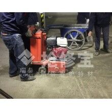 地下停車場(chǎng)地坪基層處理什么快速材料好？